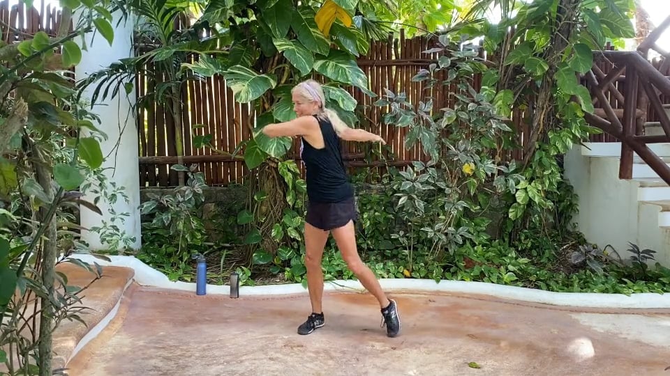 Walking-Standing-Core-in-Mexico